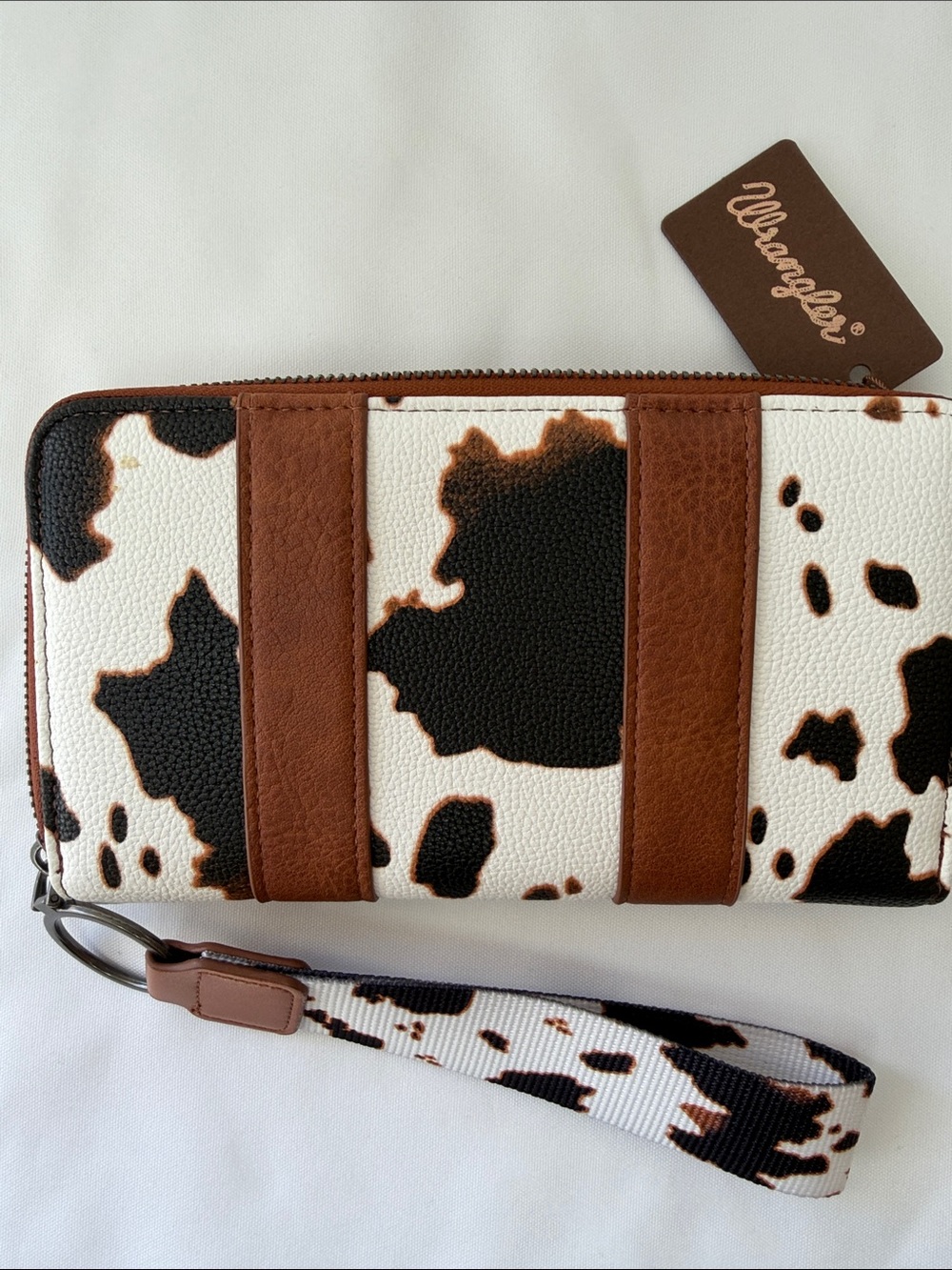 Wrangler Brown, Black & White Cowhide Zip Wallet with Wristlet - Picture 3 of 6